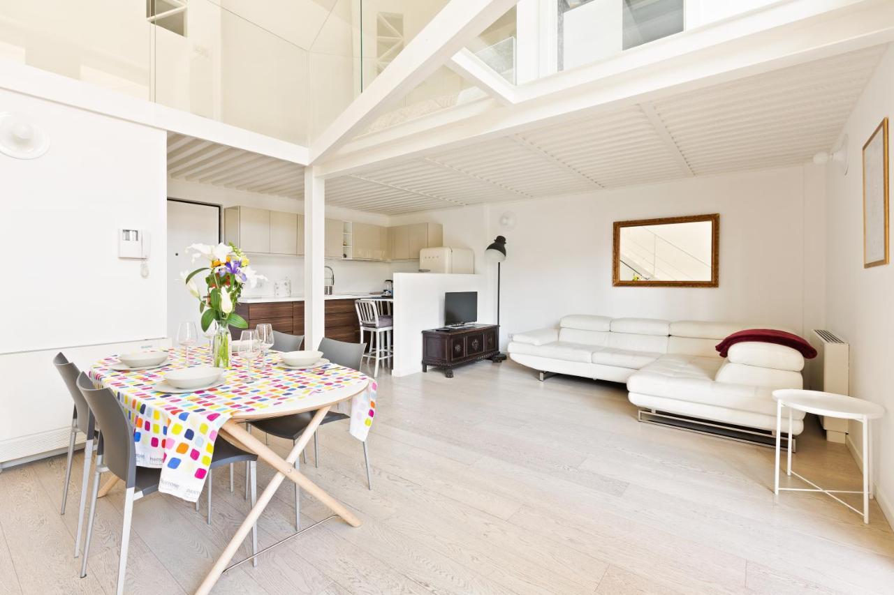 Elegant Loft With Balcony! Daire Milano Dış mekan fotoğraf